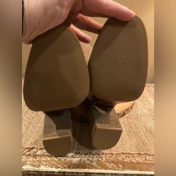 Tory Burch Contraire Suede 90mm Knee Boots, River Rock Size‎ 9 MSRP: $525.00 - Picture 13 of 16